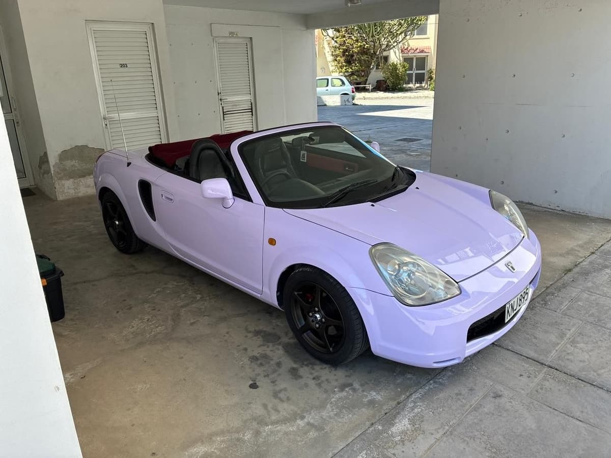 Full Body Colour Change on a Toyota MR2: How Pinelaki Resprayed Every Panel in Nicosia